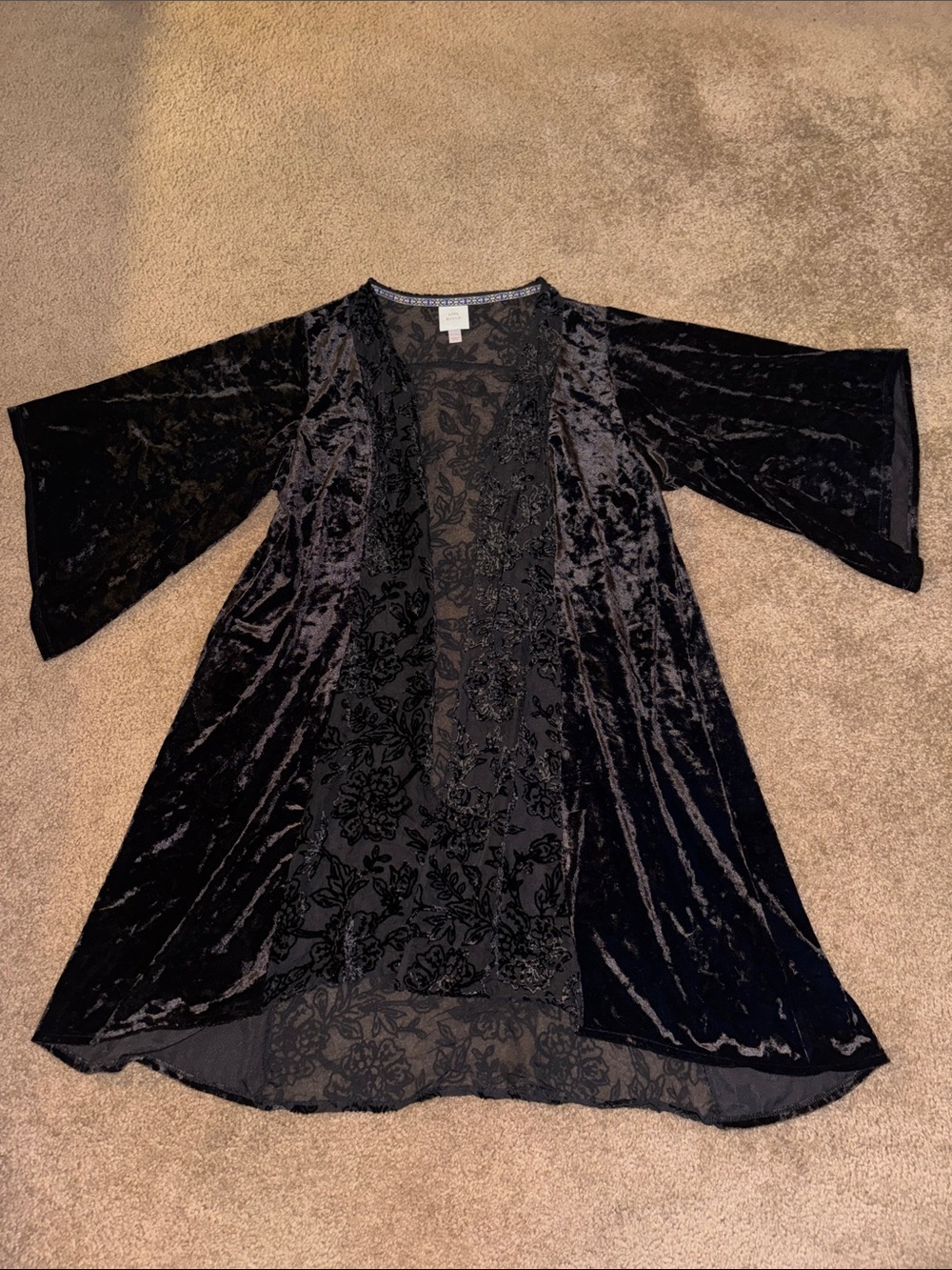 Knox Rose Black Velvet Lace Kimono Robe